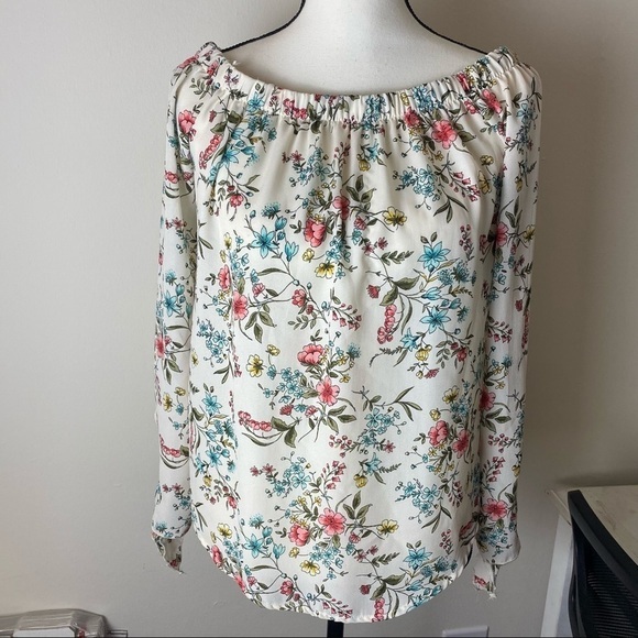 One💓 Clothing Los Angeles Floral Off-shoulders‎ - Picture 3 of 8